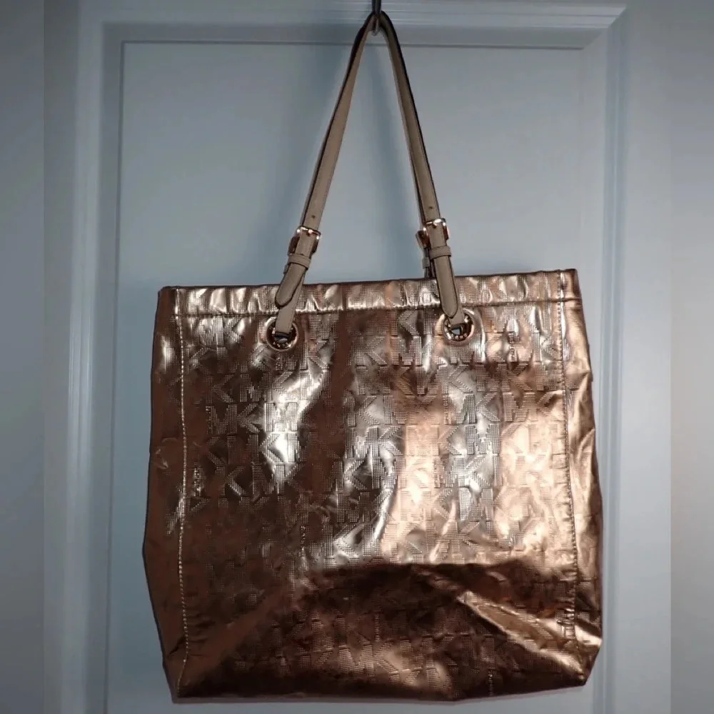 Michael Kors Metallic Mirror Rose Gold Tote Shoulder Bag - Picture 2 of 15
